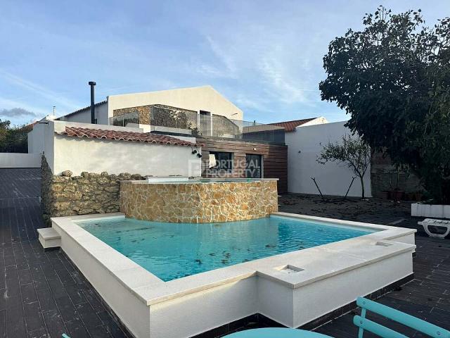 Casa Reformada Encantadora com Piscina Privativa em Santiago dos Velhos