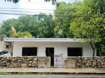 Casa Remodelada con Gran Potencial Izamal Pueblo Mágico