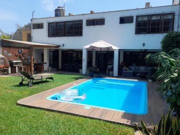 CASA REMODELADA CON PISCINA EN LOS ALAMOS DE MONTERRICO