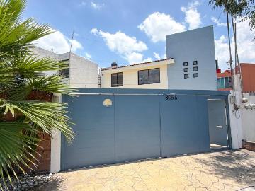 CASA REMODELADA ATRAS DE PLAZA SAN DIEGO