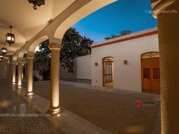 Casa remodelada de Lujo en Venta en Centro Histórico Mérida