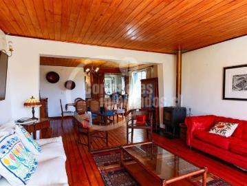Casa remodelada en sector tradicional de Sto. Domingo | 4 Dormitorios por 10900.00 en Santo Domingo