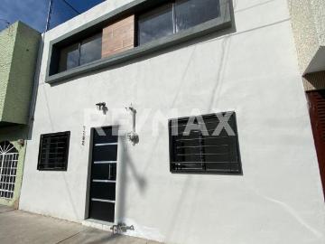 Casa en venta con uso de suelo y remodelada, Col. Morelos, Guadalajara, Jalisco