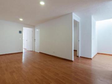 Casa remodelada en venta Lomas de la Maestranza Morelia