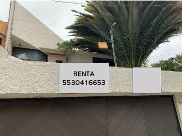 Casa Renta o Venta en Hacienda de Echegaray muy iluminada