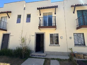 Casa renta Alta California Coto 8 Tlajomulco