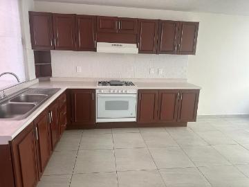 Casa renta en San Carlos