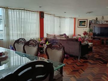 Casa rentera con local comercial