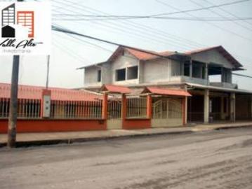 CASA RENTERA AMPLIA EN MACAS, CERCA DEL CENTRO