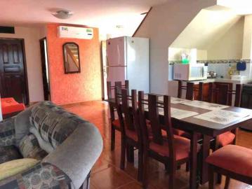 CASA RENTERA, EN SAN VICENTE, MANABI