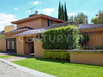 Casa Residencial en Venta, Fracc. Campestre del Bosque, Puebla