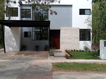 | Casa residencial en venta y renta |