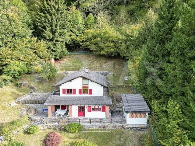 Casa ristrutturata con vista