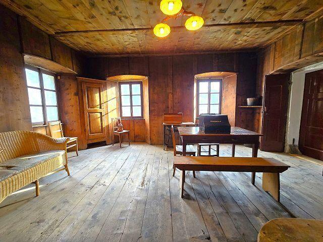 Casa storica di 12 loc. Con grande terreno e bella vista aperta, molto soleggiata e tranquilla | dreamo. Ch