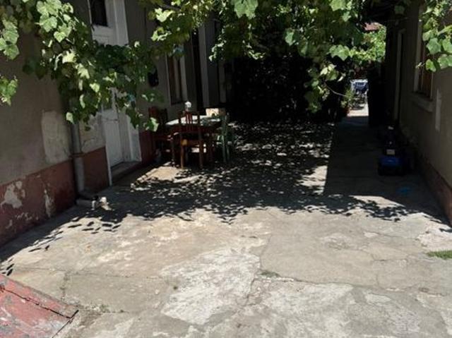Casa Strada Traian nr 146