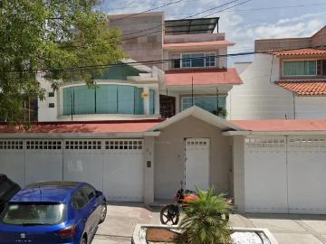 CASA SUPER ATRACTIVA EN SATELITE NAUCALPAN EDO MEX