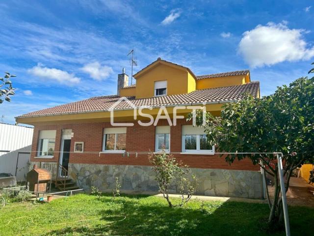 Venta Casa Santovenia De La Valdoncina León DLS82980237