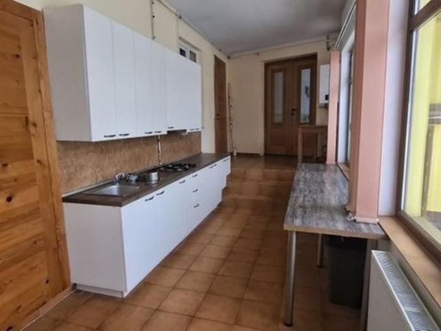 casa saseasca in centrul Cristianului