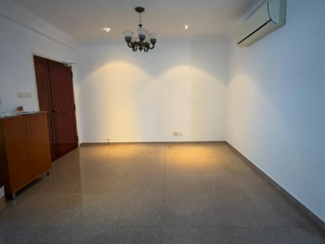 Casa Sarina Condominium For Rent, $4,700, 3 Bed 2 Bath 1,400 sqft $3.36 psf