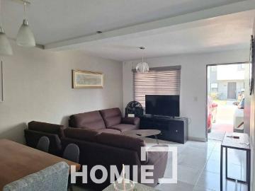 Casa semi amueblada en renta de 3 Recamaras con Alberca en Zakia Adajio, Qro
