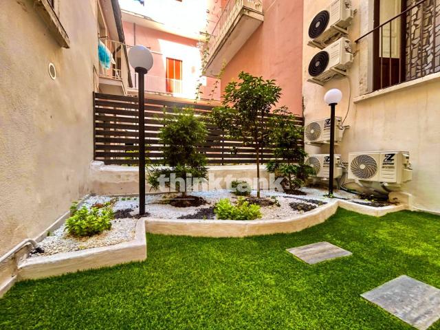 Casa semi indipendente in vendita a Catania, Via Etnea via Umberto