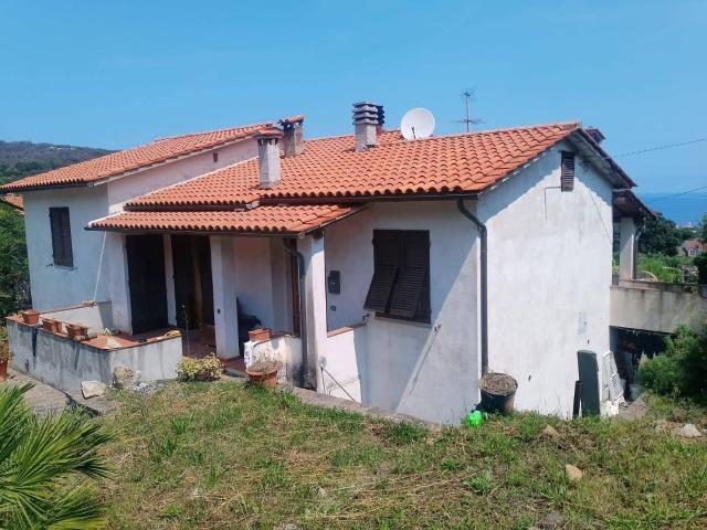 Casa semi indipendente in vendita a Marciana Marina