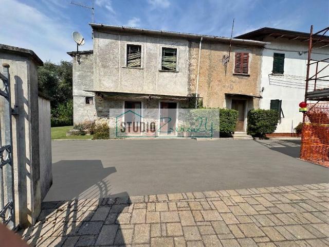 Casa semi indipendente in vendita a Montignoso, Capanne
