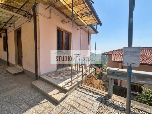 Casa semi indipendente in vendita a Montignoso, Cerreto
