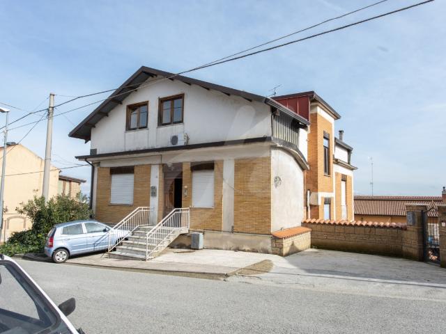 CASA SEMI INDIPENDENTE in VENDITA a PIETRADEFUSI