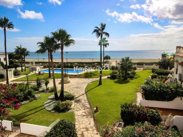 Casa Semiadosada Frente al Mar, Marina de Casares 140m² Casares