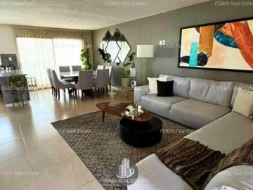 Casa semiamueblada en venta en Bosques del Dorado