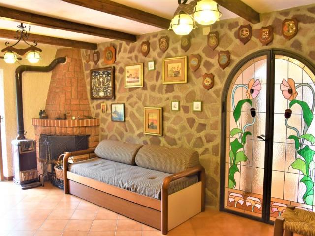 Casa semindipendente in vendita a Comano, Imocomano