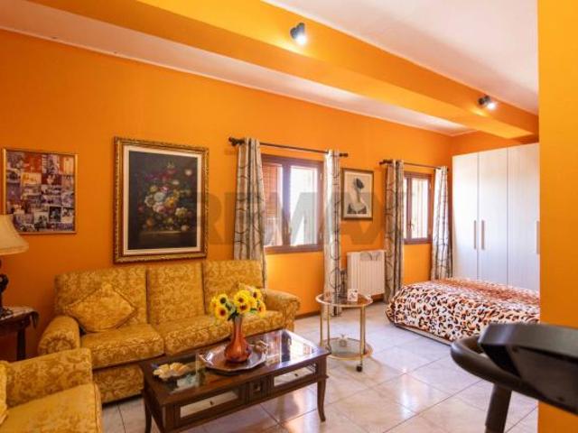 Casa Semindipendente in vendita a Catania, Centro Storico