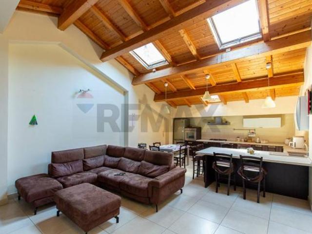 Casa Semindipendente in vendita a Catania, Centro Storico