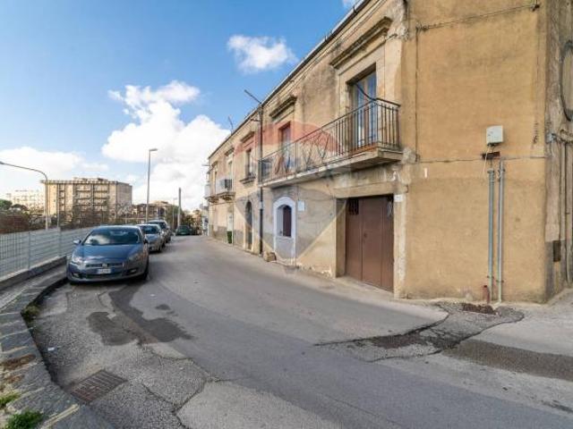 Casa Semindipendente in vendita a Caltagirone