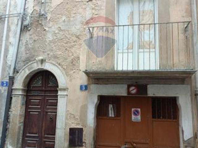 Casa Semindipendente in vendita a Caltagirone