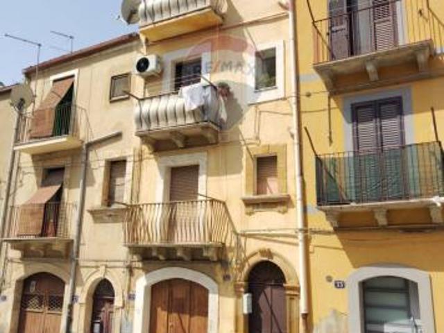 Casa Semindipendente in vendita a Caltagirone