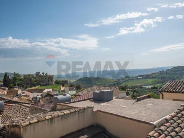 Casa Semindipendente in vendita a Caltagirone