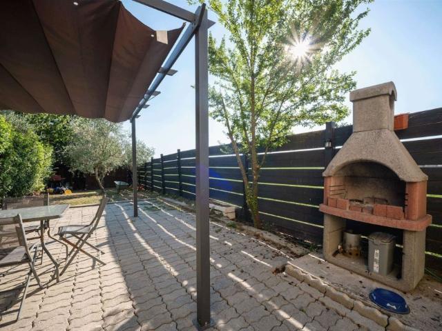 Casa semindipendente in vendita a Campi Bisenzio via Maggino