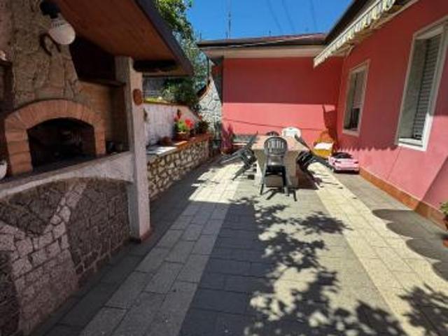 Casa semindipendente in vendita a Carrara 95 mq Rif: 1413923