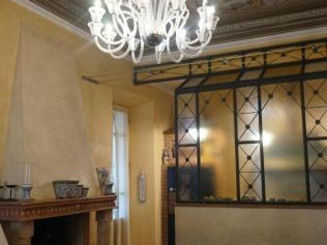 Casa semindipendente in vendita a Carrara 250 mq Rif: 1323848
