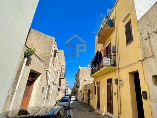 Casa Semindipendente in vendita a Castellammare del Golfo