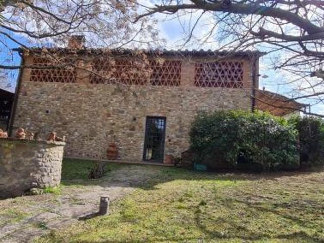 Casa semindipendente in vendita a Castellina Scalo Monteriggioni 160 mq Rif: 1108243