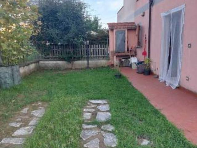 Casa semindipendente in vendita a Castelnuovo Magra 60 mq Rif: 1290223