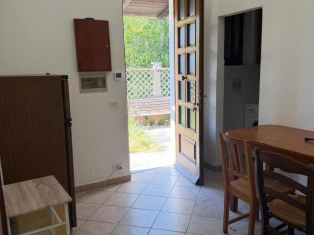 Casa semindipendente in vendita a Castelnuovo Magra via Olmarello, 116