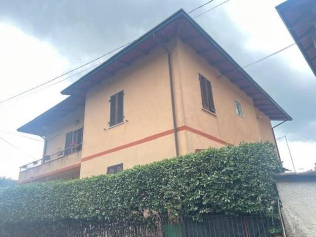 Casa semindipendente in vendita a Alteta Massa 140 mq Rif: 1346671