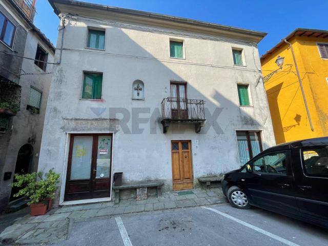 Casa Semindipendente in vendita a Bagni di Lucca, Benabbio