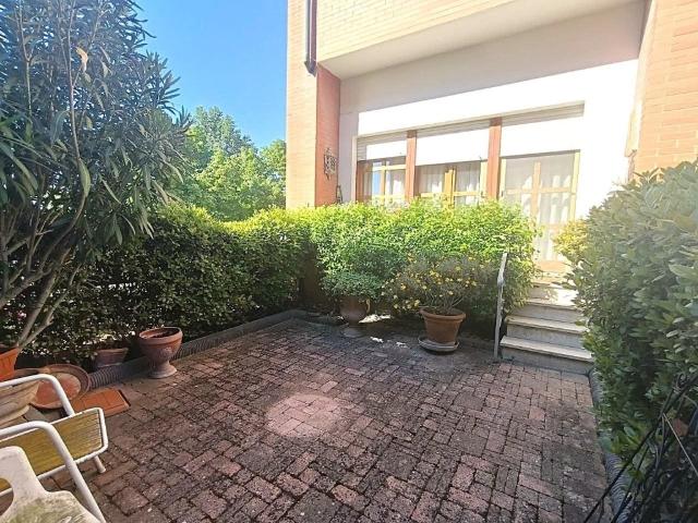 Casa semindipendente in vendita a Fucecchio via Pietro Nenni