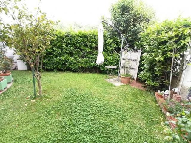 Casa semindipendente in vendita a Isola Luni 120 mq Rif: 1411335