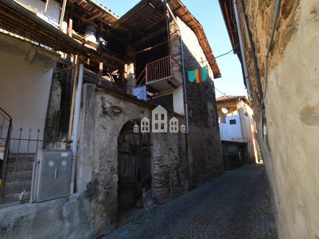 Casa semindipendente in vendita a Issiglio